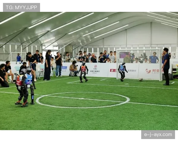 冠军争夺战白热化:新战术频出激战升级,各队竞争力全面攀升 冠军争夺战白热化:新战术频出激战升级,各队竞争力全面攀升