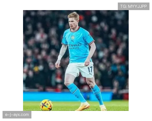 德布劳内身披曼城17号球衣表现稳健 德布劳内身披曼城17号球衣表现稳健